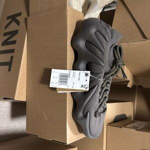 Yeezy 450 size 5 1/2 brand new